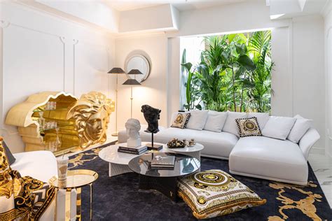 versace wohnzimmer möbel|Versace home 2021.